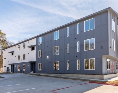 948 S Corinth Street - Photo Thumbnail 1