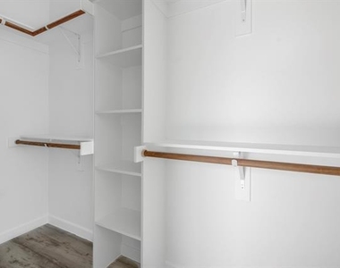 948 S Corinth Street - Photo Thumbnail 24