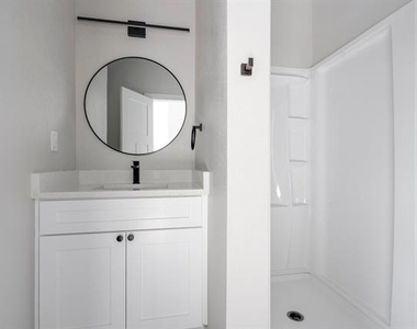 948 S Corinth Street - Photo Thumbnail 25
