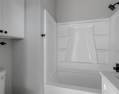 948 S Corinth Street - Photo Thumbnail 18