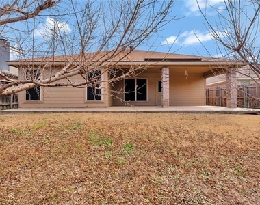 4816 Sapphire Lane - Photo Thumbnail 31