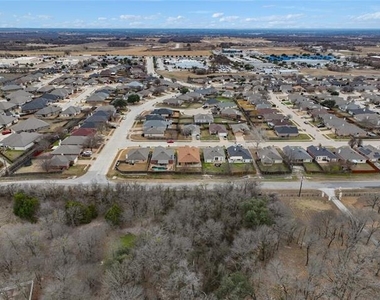 4816 Sapphire Lane - Photo Thumbnail 36