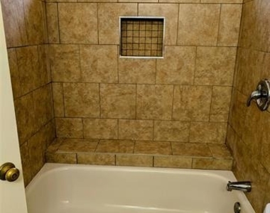 1841 Sage Drive - Photo Thumbnail 3