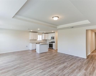 16009 Wanderer Lane - Photo Thumbnail 8
