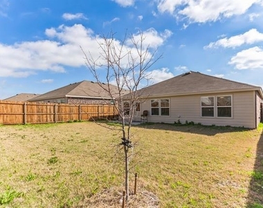 16009 Wanderer Lane - Photo Thumbnail 21