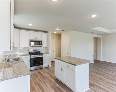 16009 Wanderer Lane - Photo Thumbnail 4