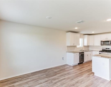16009 Wanderer Lane - Photo Thumbnail 6