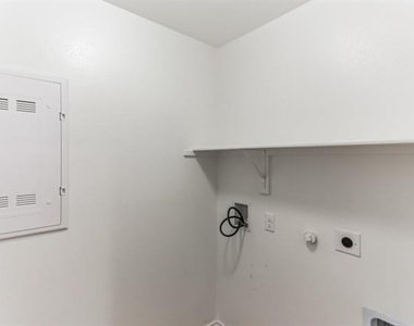 16009 Wanderer Lane - Photo Thumbnail 19