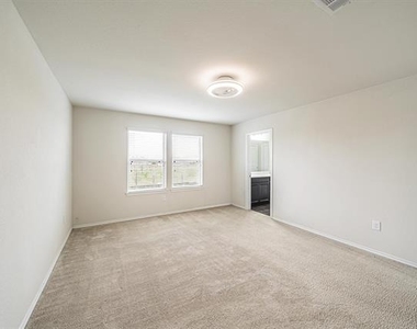 5007 Royal Amber Lane - Photo Thumbnail 24