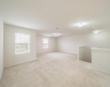 5007 Royal Amber Lane - Photo Thumbnail 18