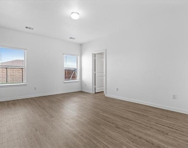 220 Camden Street - Photo Thumbnail 16