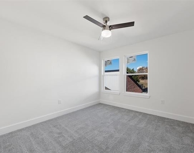 1412 Crosspointe Street - Photo Thumbnail 24