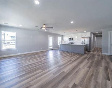224 Patrick Street - Photo Thumbnail 1