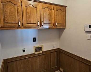 621 New Hope Road E - Photo Thumbnail 24