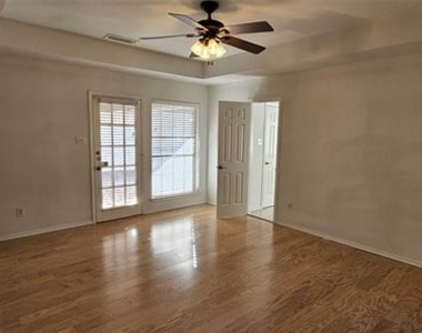 621 New Hope Road E - Photo Thumbnail 12