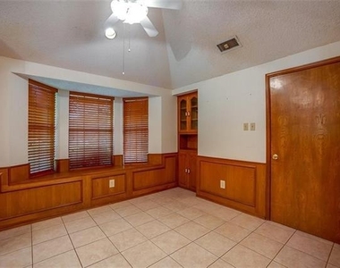 621 New Hope Road E - Photo Thumbnail 11