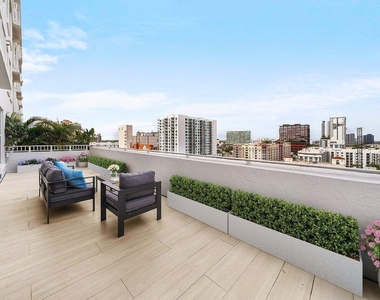 255 Evernia Street - Photo Thumbnail 20