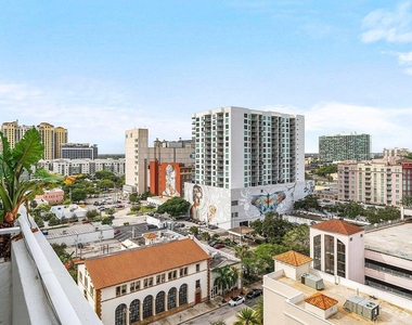 255 Evernia Street - Photo Thumbnail 27