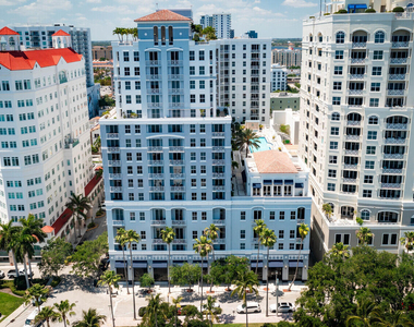 255 Evernia Street - Photo Thumbnail 43