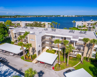 1950 Sw Palm City Road - Photo Thumbnail 24