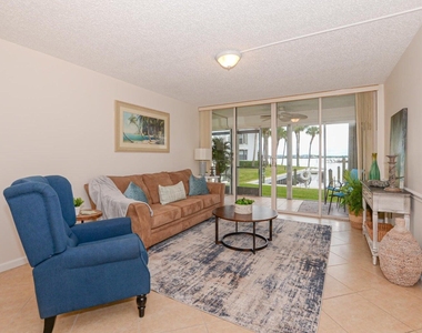 1950 Sw Palm City Road - Photo Thumbnail 9