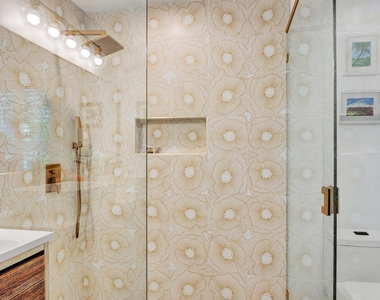 306 N Swinton Avenue - Photo Thumbnail 31