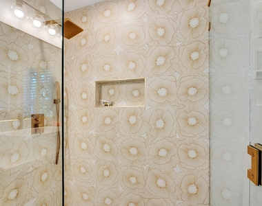 306 N Swinton Avenue - Photo Thumbnail 30