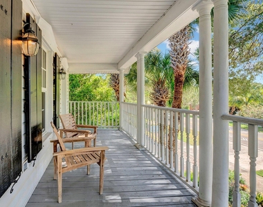 306 N Swinton Avenue - Photo Thumbnail 3