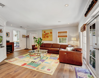 306 N Swinton Avenue - Photo Thumbnail 42