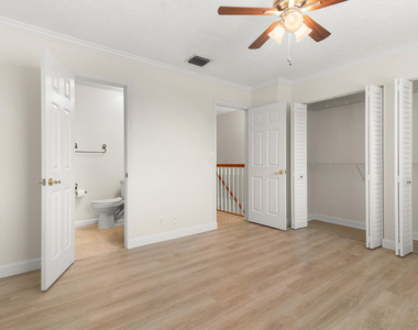 2521 Ne 15th Street - Photo Thumbnail 6