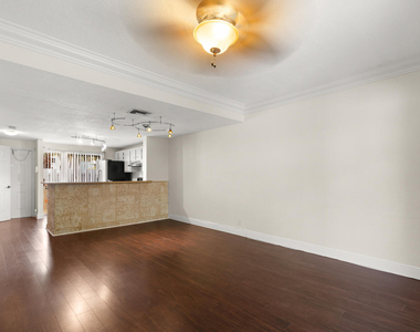 2521 Ne 15th Street - Photo Thumbnail 11