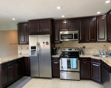 3208 Se 11th Street - Photo Thumbnail 21