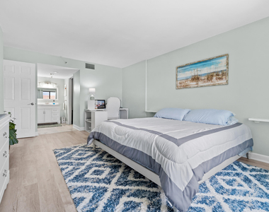 801 S Ocean Drive - Photo Thumbnail 23