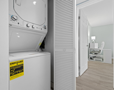 801 S Ocean Drive - Photo Thumbnail 20