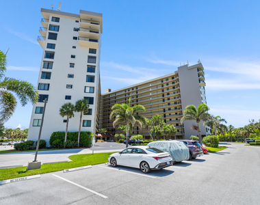 801 S Ocean Drive - Photo Thumbnail 30