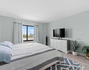 801 S Ocean Drive - Photo Thumbnail 22
