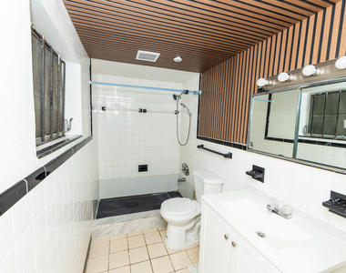 1230 Nw 180th Terrace - Photo Thumbnail 4