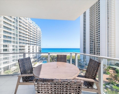 3100 N Ocean Drive - Photo Thumbnail 7