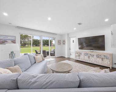 17235 Bay Street - Photo Thumbnail 2