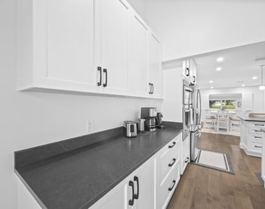 17235 Bay Street - Photo Thumbnail 13