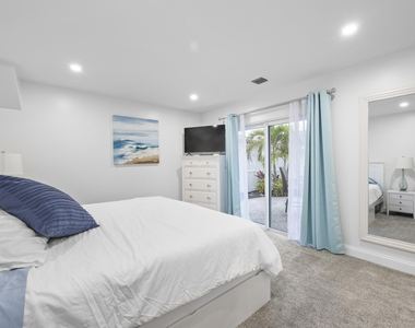 17235 Bay Street - Photo Thumbnail 25