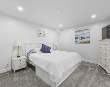17235 Bay Street - Photo Thumbnail 24