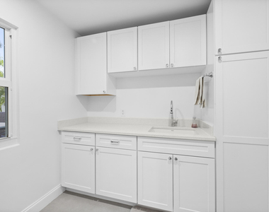 17235 Bay Street - Photo Thumbnail 33