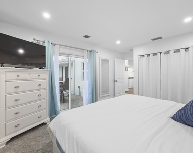 17235 Bay Street - Photo Thumbnail 26