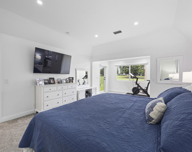 17235 Bay Street - Photo Thumbnail 16