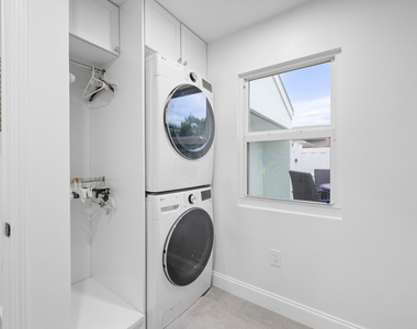 17235 Bay Street - Photo Thumbnail 32