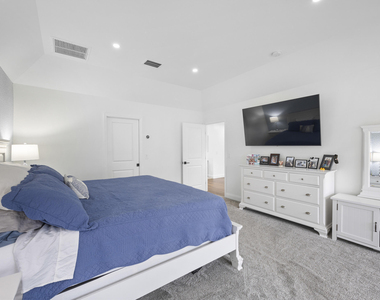 17235 Bay Street - Photo Thumbnail 18