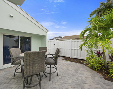 17235 Bay Street - Photo Thumbnail 34