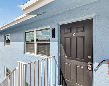 1618 W 26th Court - Photo Thumbnail 1
