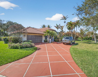 8075 Se Governors Way - Photo Thumbnail 2